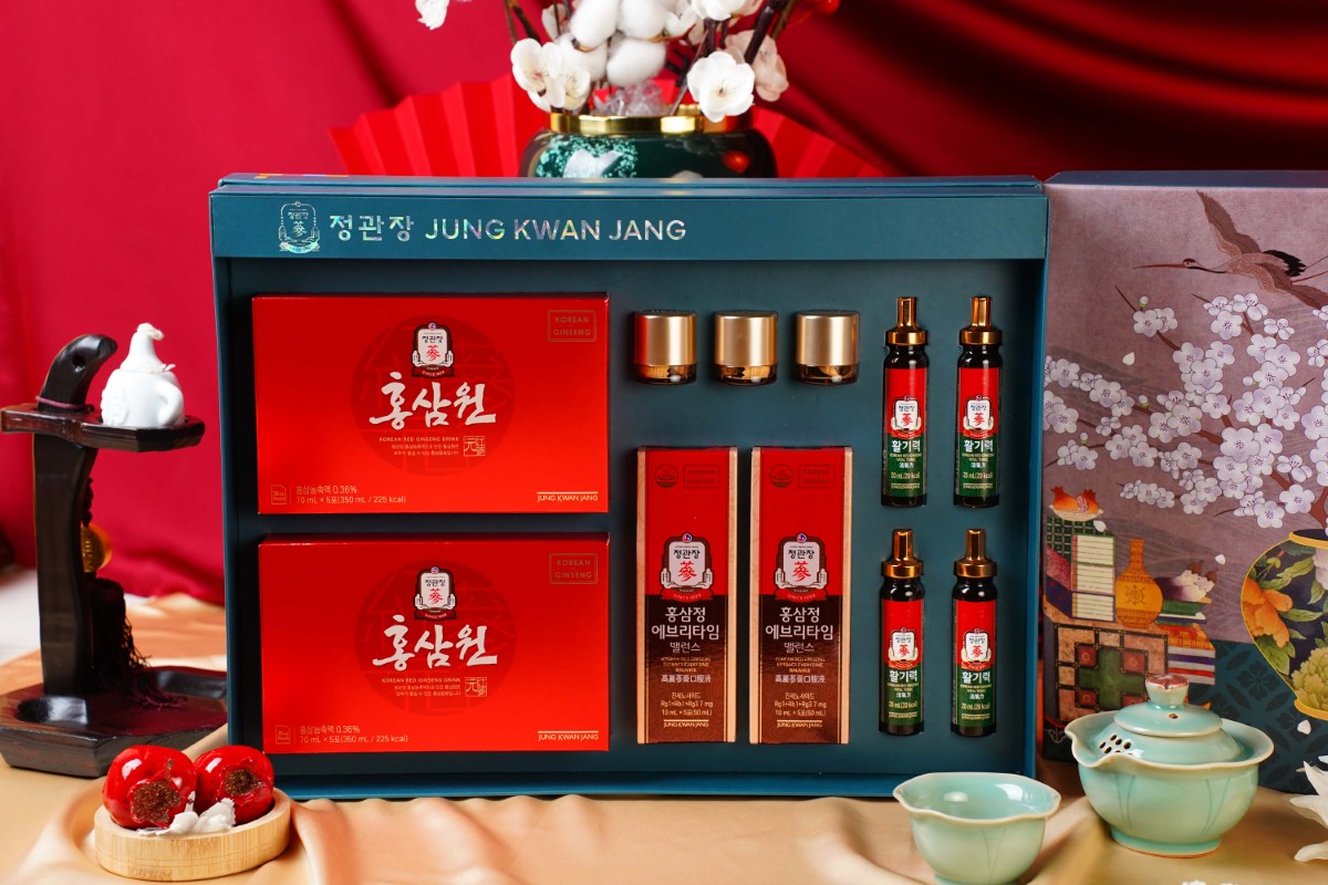 Quà Tết KGC Jung Kwan Jang 2026 Thịnh Vượng Hạnh Phúc gồm nước hồng sâm và viên tinh chất